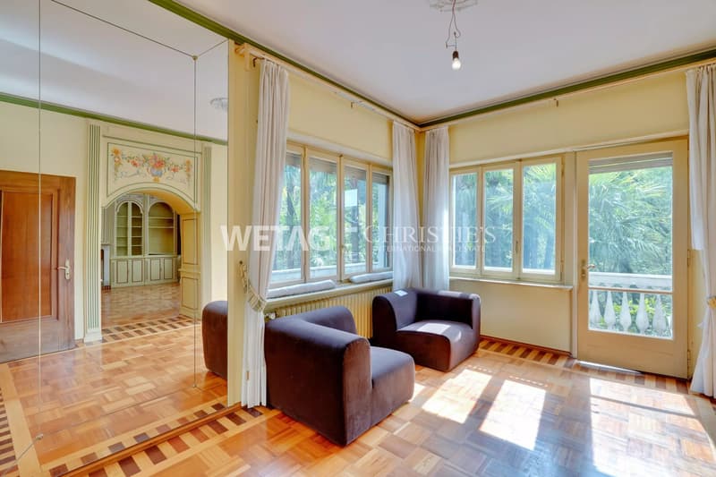 Lugano-Castel San Pietro: Elegante Villa inmitten einer grünen Oase mit Tennisplatz zu verkaufen ? Erstwohnsitz (11)