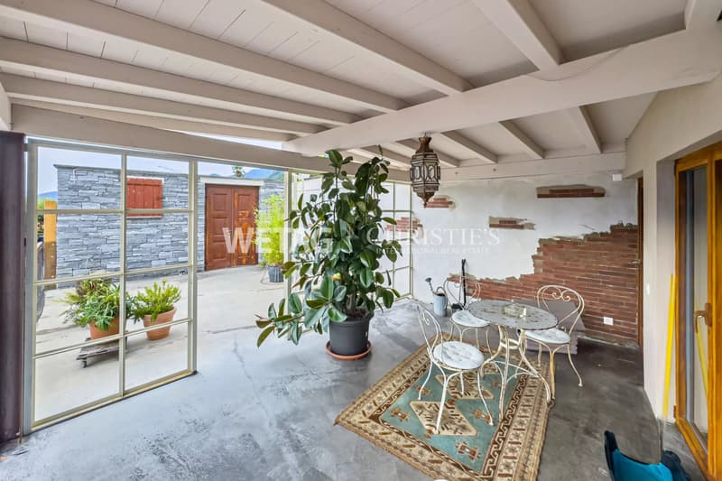 Moderne Villa im Loft-Stil mit Seeblick & Innenpool zum Verkauf in Ronco sopra Ascona (11)