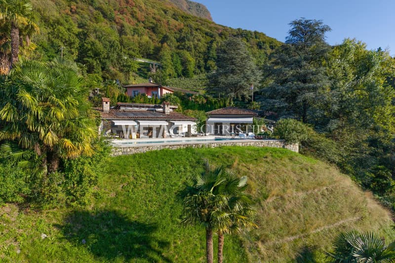 Elegante mediterrane Villa mit Swimmingpool, Poolhaus & spektakulärer Seesicht zum Verkauf in Lugano-Pugerna (2)