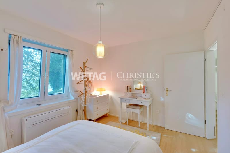 Elegante mediterrane Villa mit Swimmingpool, Poolhaus & spektakulärer Seesicht zum Verkauf in Lugano-Pugerna (9)