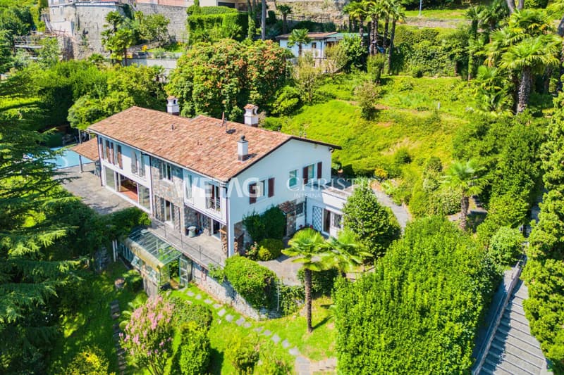Mediterranes Flair am Luganersee: Elegante Villa mit Pool & Seeblick zu verkaufen, auch als Zweitwohnsitz möglich (3)