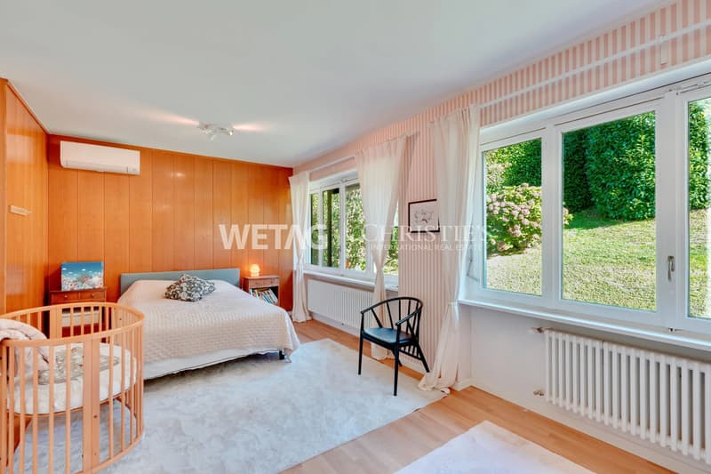 Einladende Villa mit Aussenpool & viel Privatsphäre in Lugano-Montagnola zu verkaufen ? Zweitwohnsitz möglich (9)
