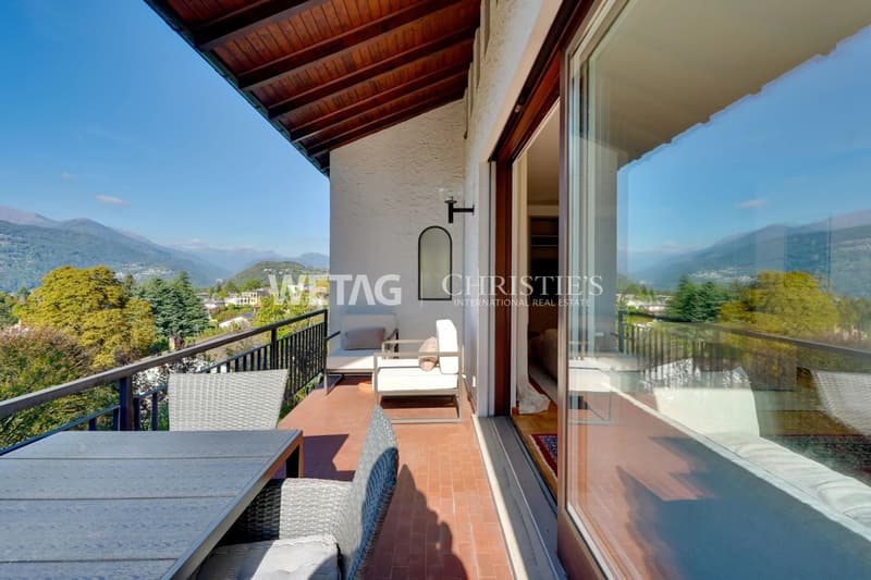 Einladende Villa mit Aussenpool & viel Privatsphäre in Lugano-Montagnola zu verkaufen ? Zweitwohnsitz möglich (11)