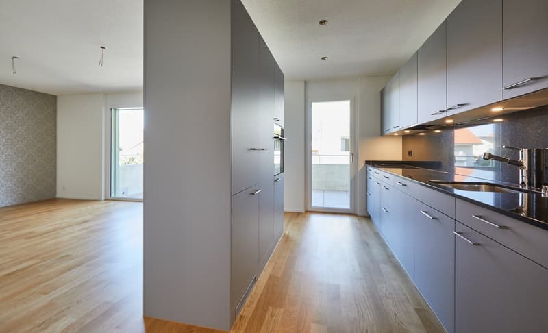 Gemütliche 2.5-Zimmer-Wohnung mit Balkon in Boningen (3)