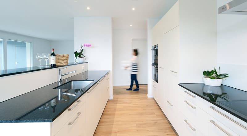 Helle 3.5-Zimmer-Wohnung mit Balkon in Rothrist (2)