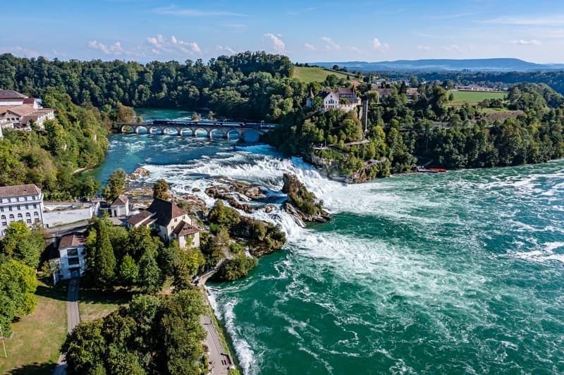 Rheinfall_.jpg