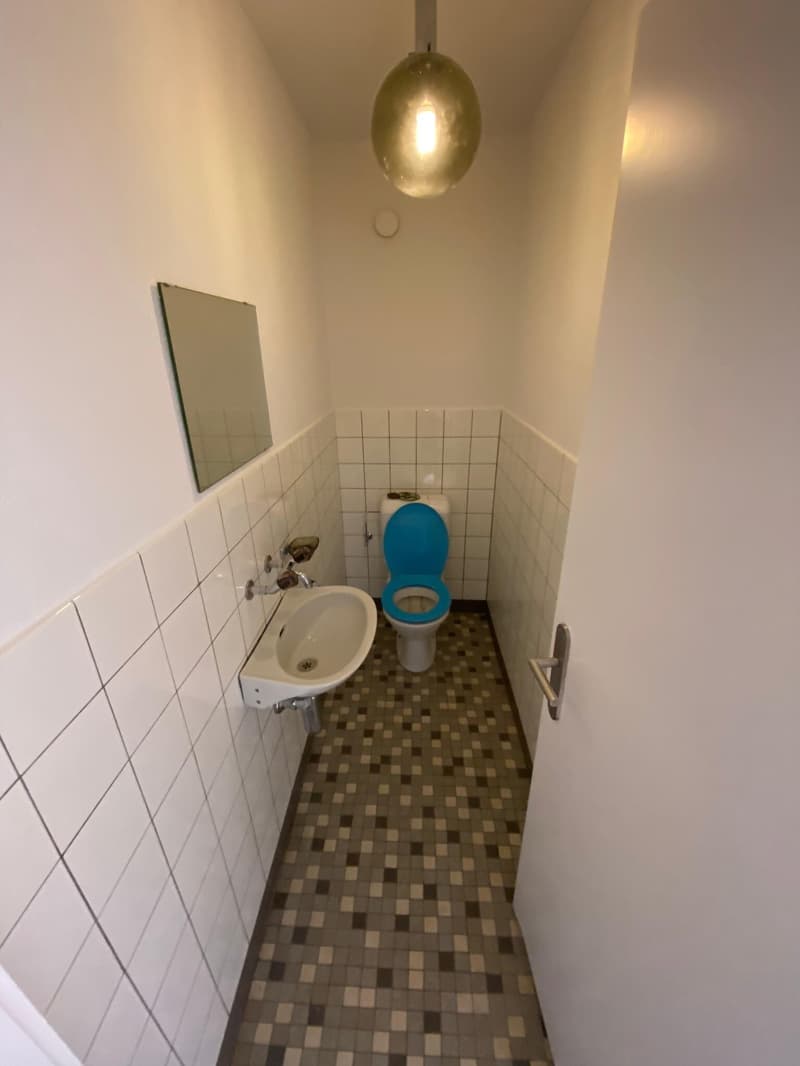 WC.jpg