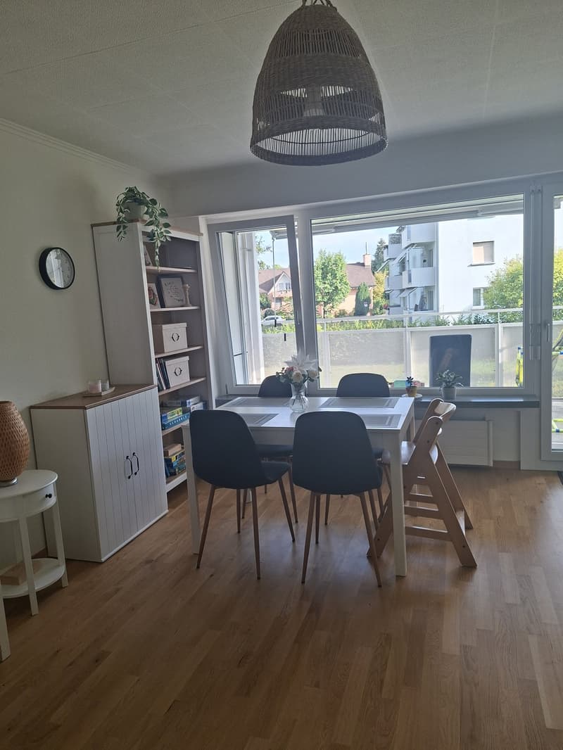 zentral gelegene Wohnung mit grosszügigem Balkon (7)
