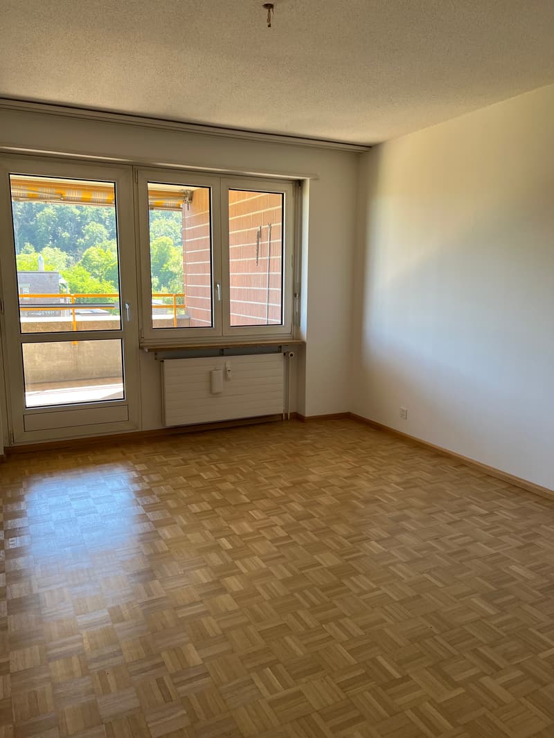 Appartamento luminoso di 4,5 locali con balcone in zona familiare (11)