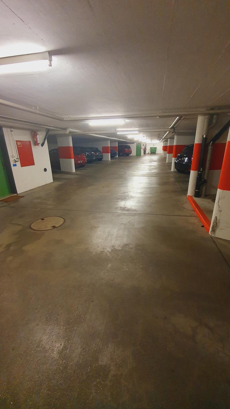Einstellhallenplatz nähe Hörnli (6)
