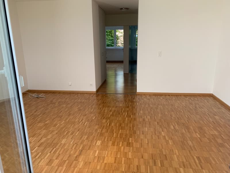 Charmante 2-Zimmerwohnung im Grünen (2)
