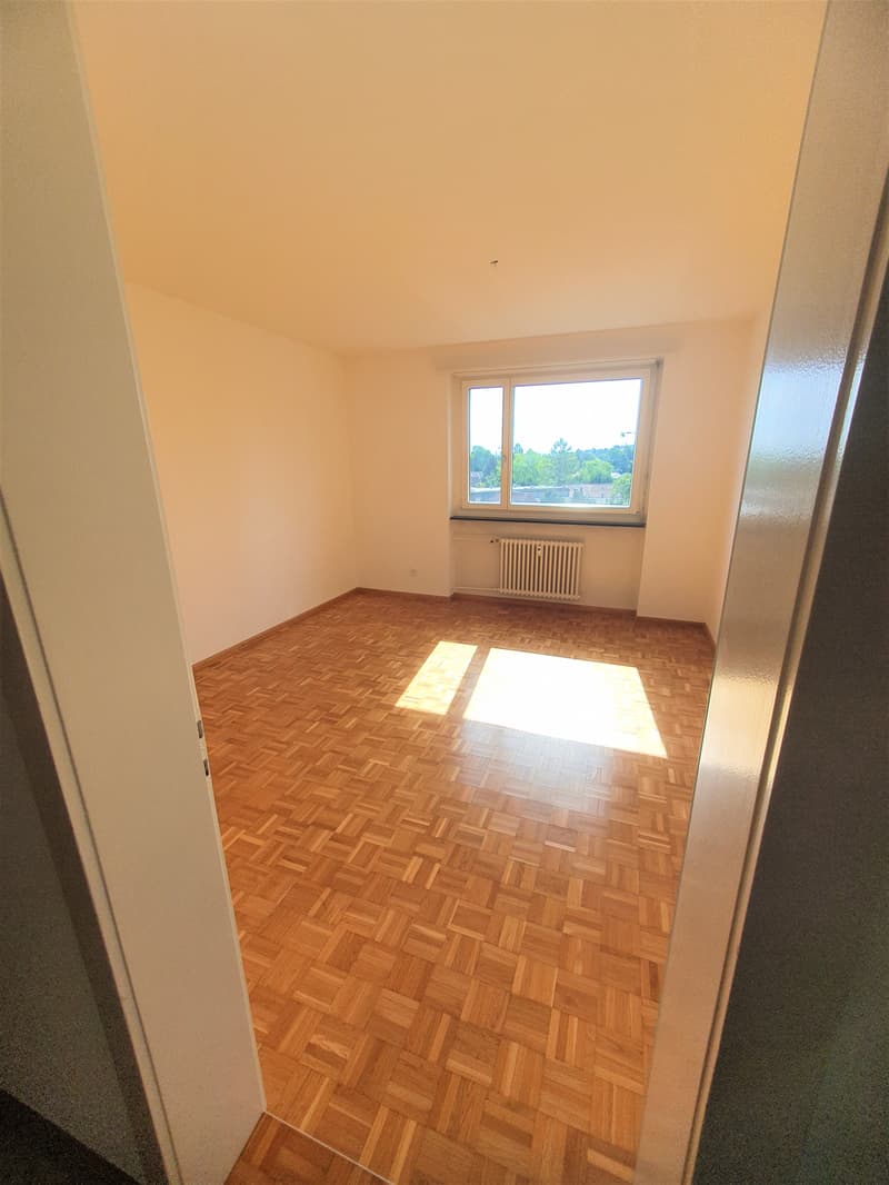 Befristetes Wohnen - schöne 3.5-Zimmerwohnung (10)