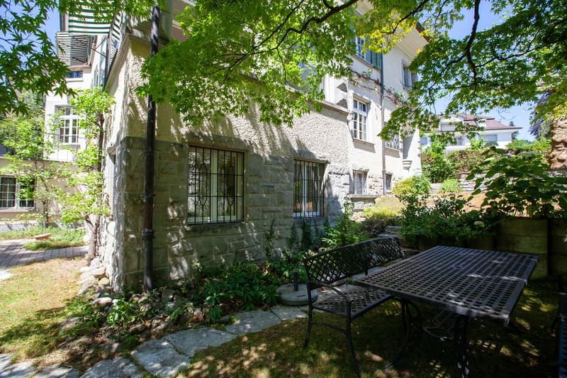 Erstvermietung: Repräsentative 3 ½-Zimmerwohnung mit eigenem Garten in historischer Zürichbergvilla (10)