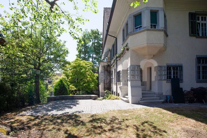 Erstvermietung: Repräsentative 4 ½-Zimmerwohnung mit eigenem Garten in historischer Zürichbergvilla (18)