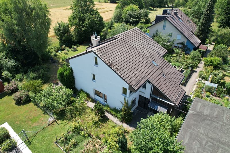 Charmantes 4.5-Zimmer-Reiheneinfamilienhaus in Oetwil am See (4)