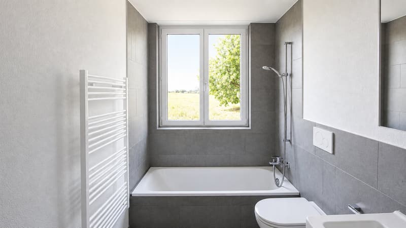Moderne 3.5-Zimmer-Wohnung mit Balkon und Sicht ins Grüne (4)