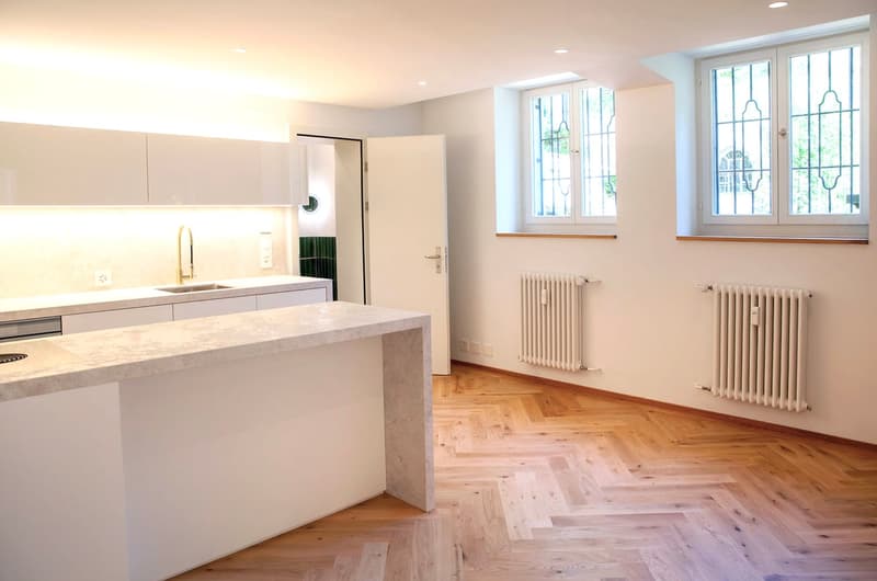 Stilvolle 2.5-Zimmer-Wohnung mit privatem Garten (10)