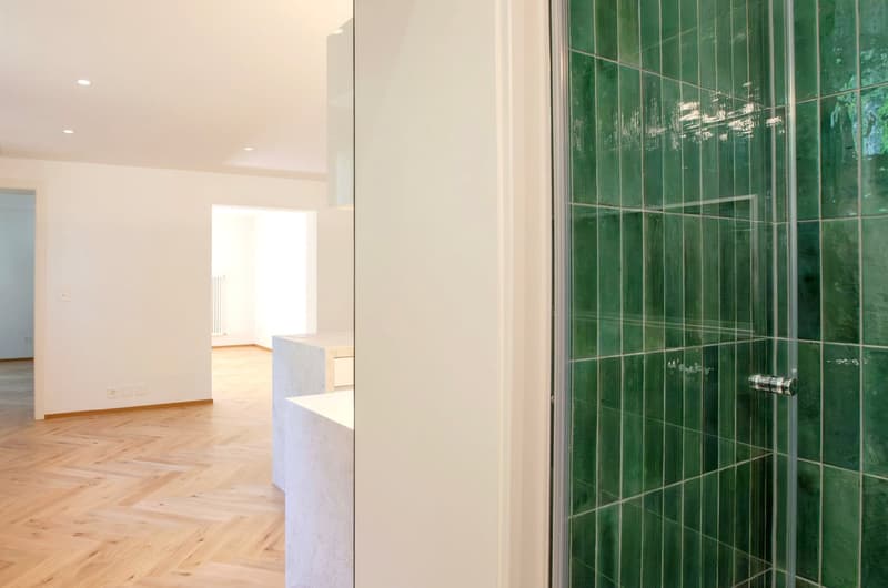 Stilvolle 2.5-Zimmer-Wohnung mit privatem Garten (13)