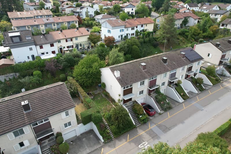Charmantes 4.5-Zimmer-Reiheneinfamilien-Eckhaus mit Garten, Balkon und Garage in Veltheim (5)