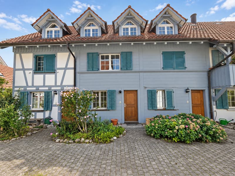 3.5-Zimmer-Maisonettewohnung im Dorfzentrum mit zwei Autoeinstellplätzen (3)