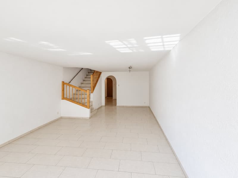 3.5-Zimmer-Maisonettewohnung im Dorfzentrum mit zwei Autoeinstellplätzen (7)