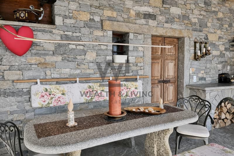 Chalet con terreno edificabile di 1387 m² e garage (2)