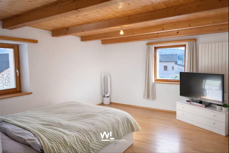 5-Zimmer-Reihenhaus mit Tessiner- Charme an ruhiger Lage in Losone (8)