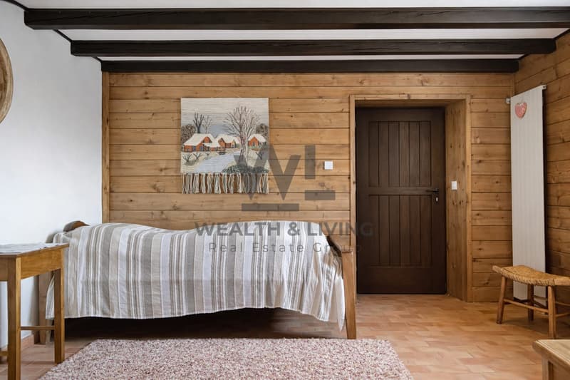 Chalet con terreno edificabile di 1387 m² e garage (11)