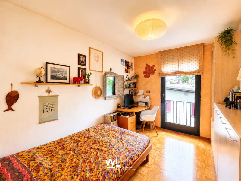 Spacious 5.5-room single-family house with a far-reaching view, terraces, and garden for sale in Vacallo (8)