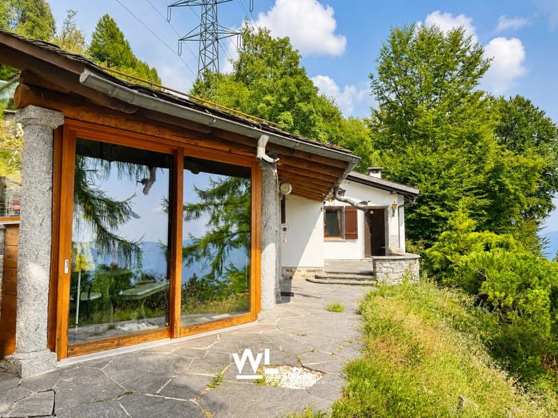 Chalet mit grosszügigem Umschwung in Cardada (1)