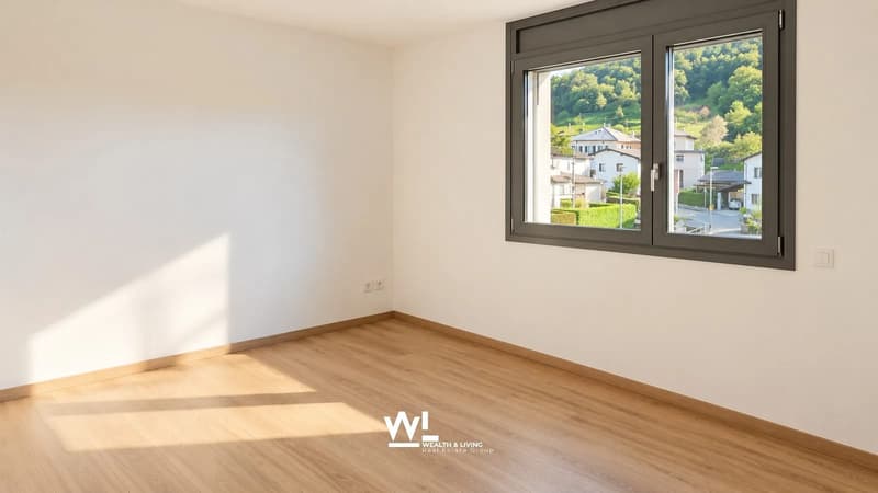 Casa plurifamiliare con due appartamenti, giardino e ampi spazi esterni (8)
