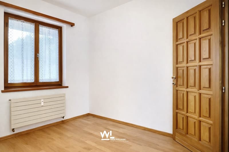 6-Zi.-Attika-Duplex mit Garten, Lift und Dachboden in Losone - hell und grosszügig (6)