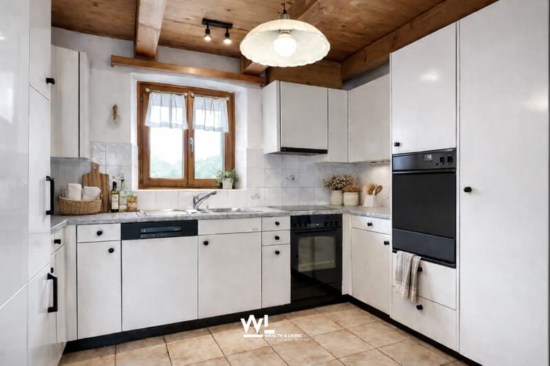 6-Zi.-Attika-Duplex mit Garten, Lift und Dachboden in Losone - hell und grosszügig (3)
