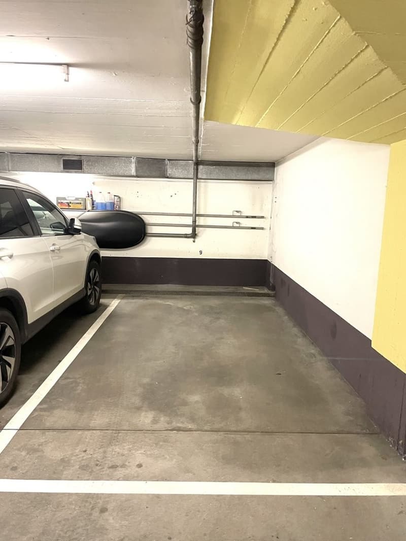 Autoeinstellplatz Nummer 9