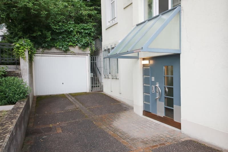 Appartement charmant de 3 1/2 pièces avec balcon, meilleure situation, district 6 (12)