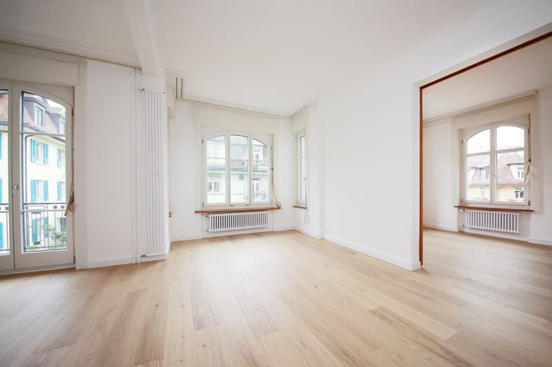 Appartement charmant de 3 1/2 pièces avec balcon, meilleure situation, district 6 (2)