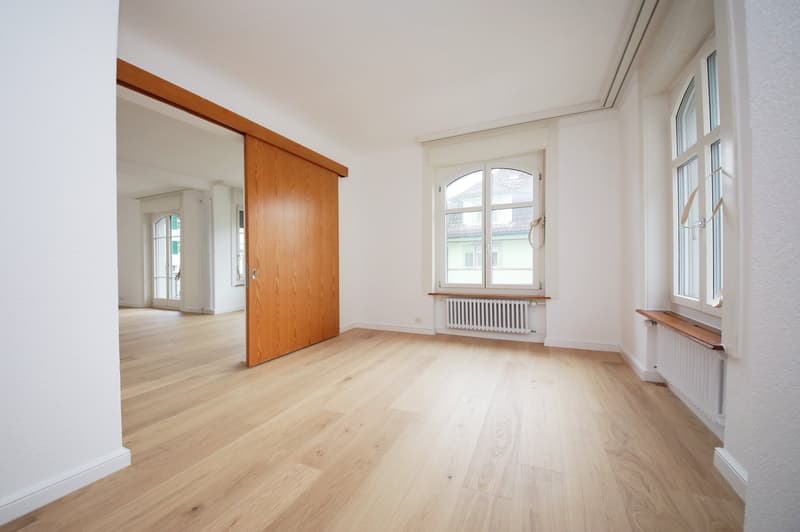 Appartement charmant de 3 1/2 pièces avec balcon, meilleure situation, district 6 (4)