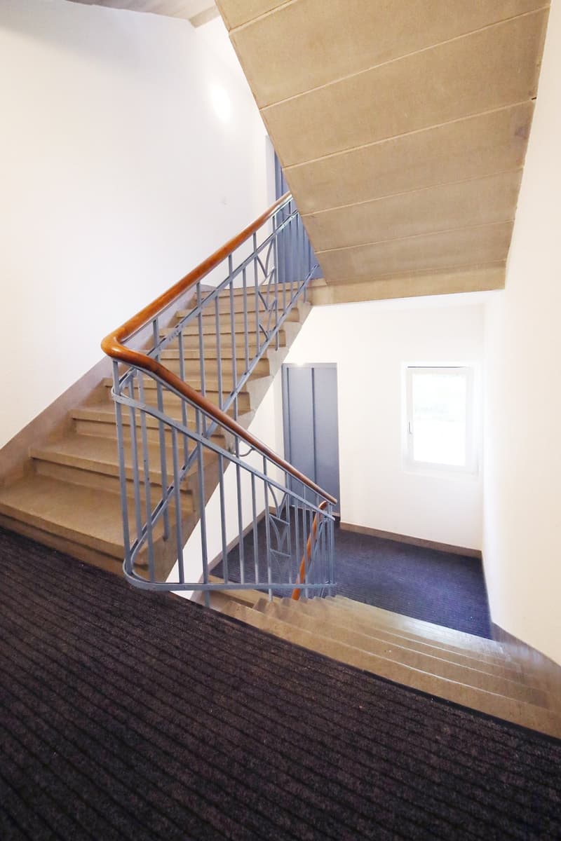 Appartement 3 pièces entretenu avec grand balcon, absolument calme, près de Nordbrücke (9)