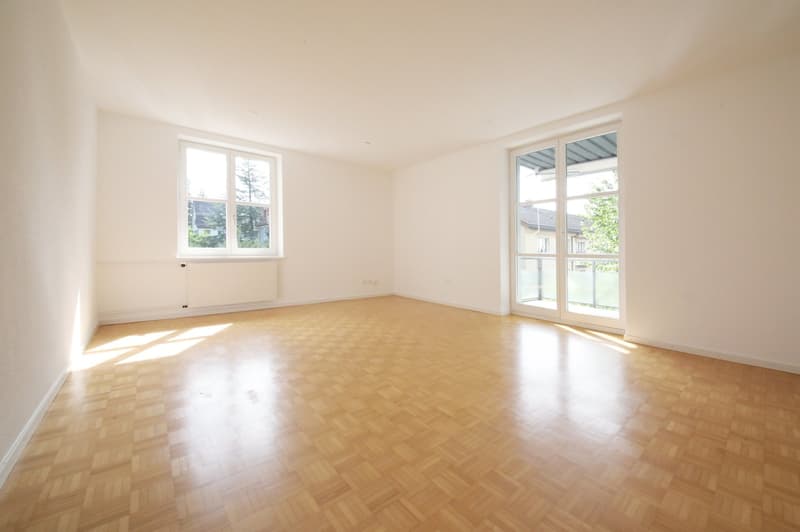 Appartement 3 pièces entretenu avec grand balcon, absolument calme, près de Nordbrücke (2)