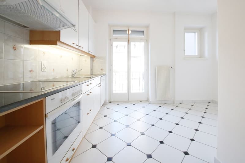 Charming 3.5-room apartment / old building with 2 balconies, quiet location, Wiedikon (10)