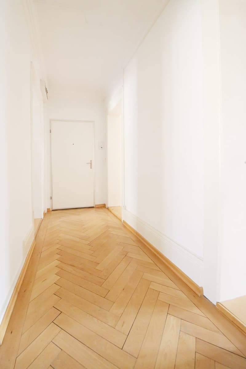 Charming 3.5-room apartment / old building with 2 balconies, quiet location, Wiedikon (9)