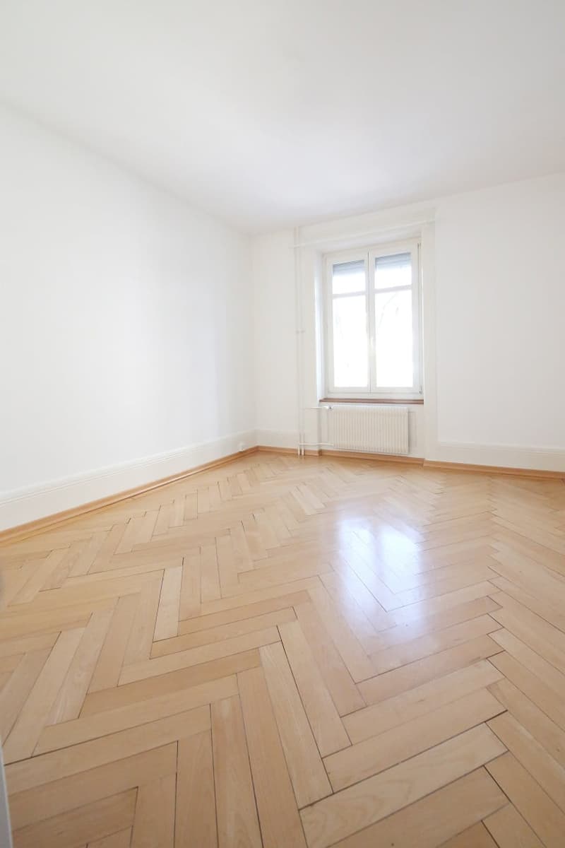 Charming 3.5-room apartment / old building with 2 balconies, quiet location, Wiedikon (6)