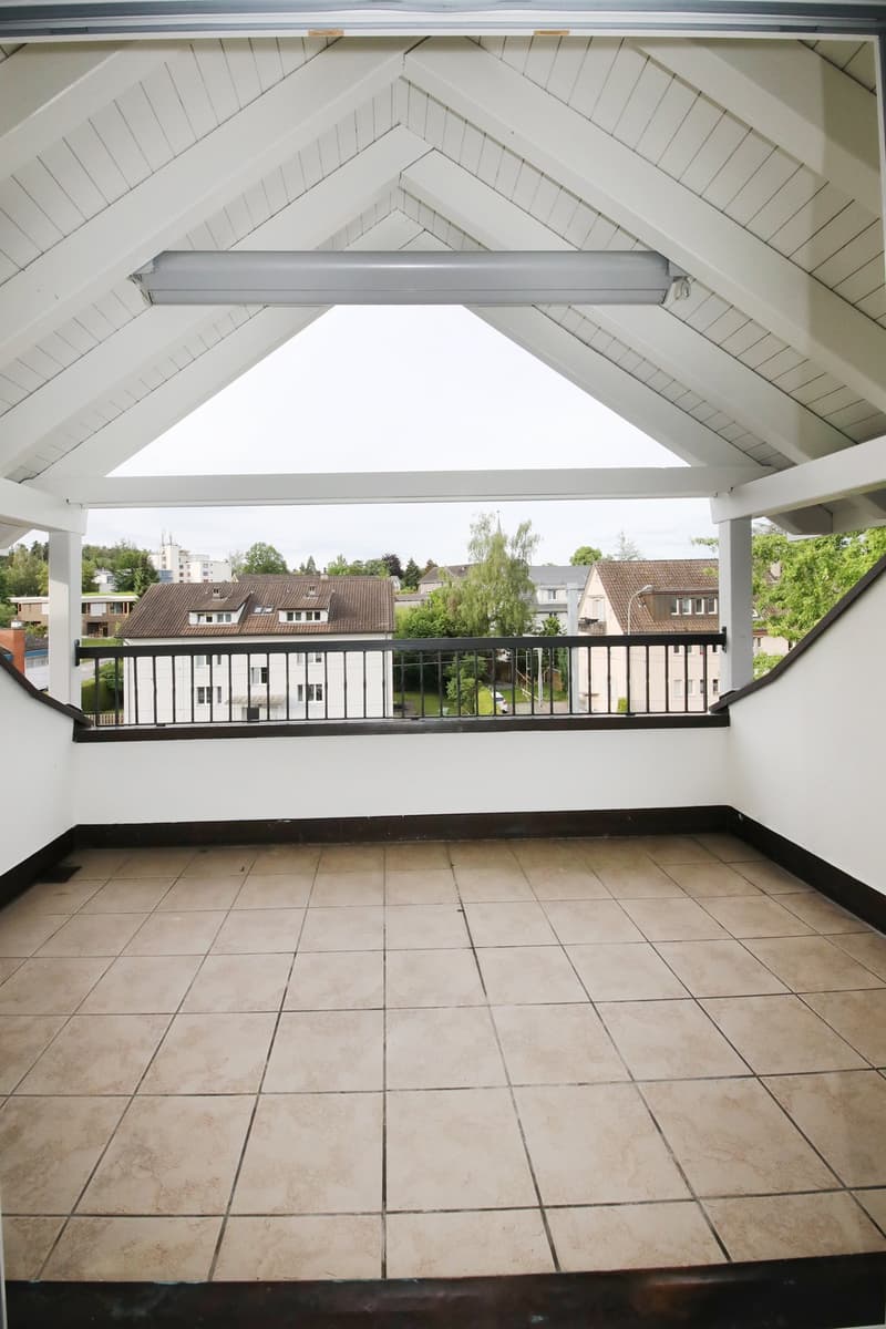 Appartamento mansardato curato e rinnovato (86 m2) con terrazza (10 m2) (3)