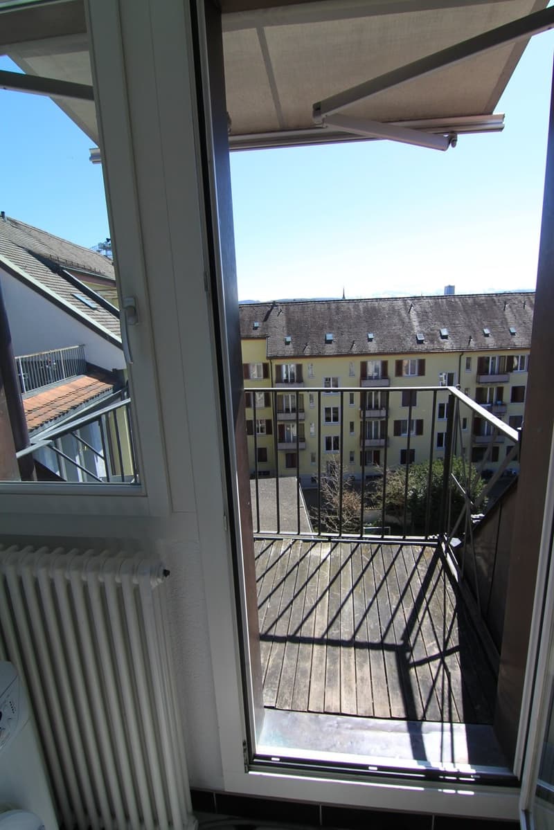 Appartamento mansardato di 4 locali ben mantenuto con balcone (LIMITATO FINO AL 31.03.2027) (9)