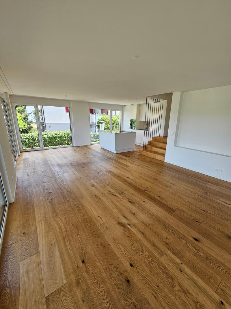 Exclusive 4.5-room apartment with garden seating and panoramic views (1)