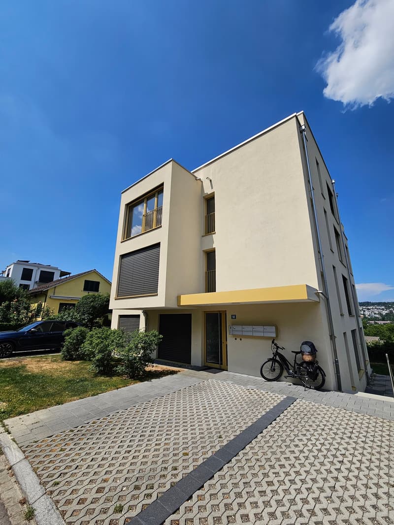Exclusive 4.5-room apartment with garden seating and panoramic views (16)