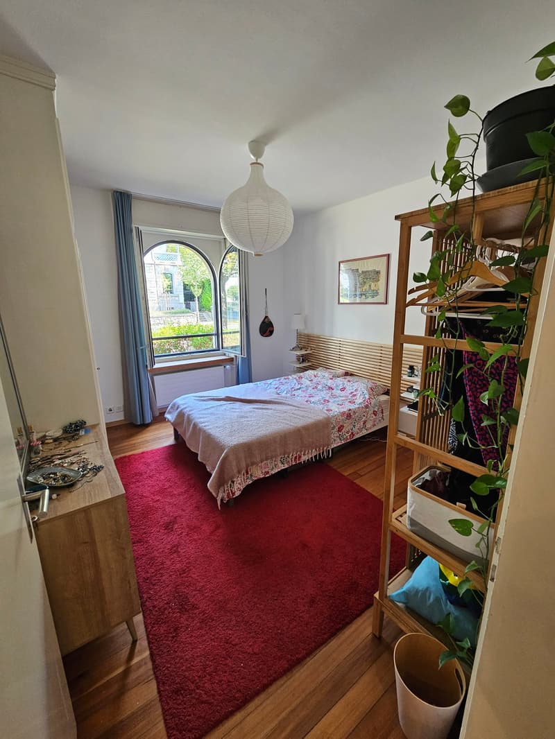 Top ausgebaute, moderne 2.5-Zimmerwohnung mit Gartensitzplatz (6)