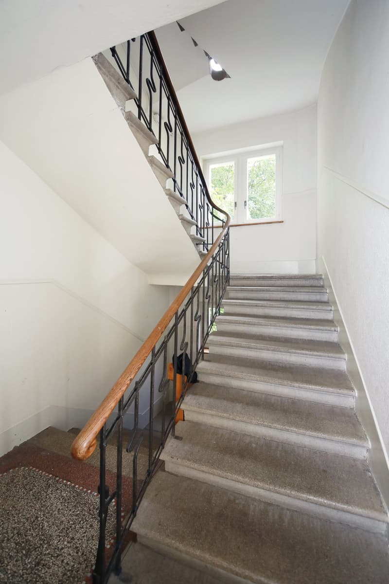 Charmante 3.5-Zimmer-Altbauwohnung mit Balkon an zentraler Lage in Zürich 8006 (11)