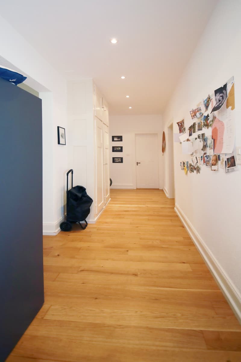 Charmante 3.5-Zimmer-Altbauwohnung mit Balkon an zentraler Lage in Zürich 8006 (9)