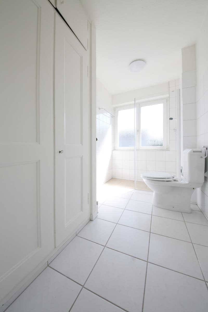 Gepflegte  und helle 2-Zimmer-Wohnung (52 m2) mit Balkon (6)